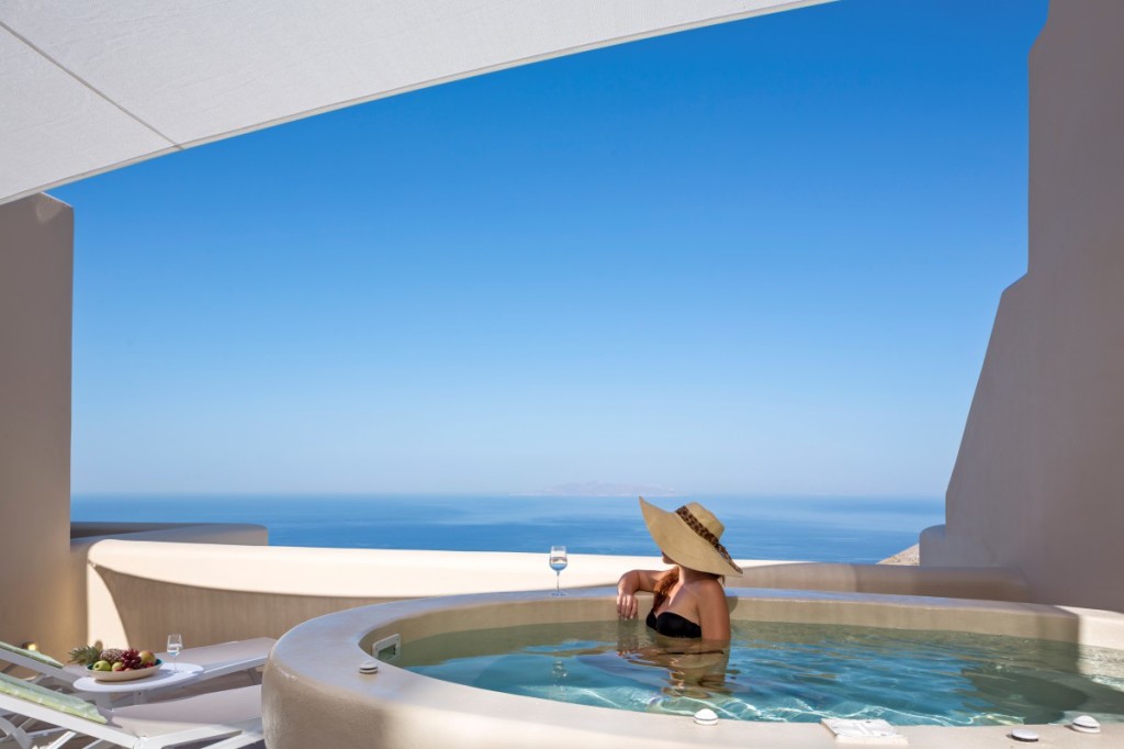skyfall-luxury-suites-pyrgos-santorini-7385